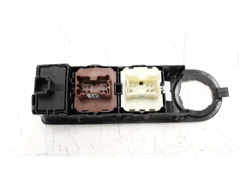 Recambio de mando elevalunas delantero izquierdo para renault captur 0.9 energy referencia OEM IAM 254118722R IAF240017 EWSRE025