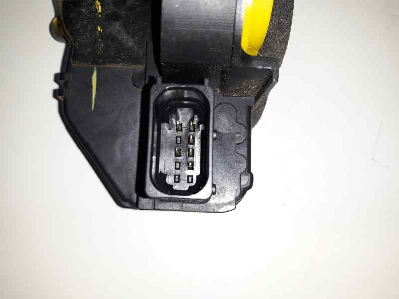 Recambio de cerradura puerta delantera derecha para opel insignia berlina sport referencia OEM IAM 13579523  
