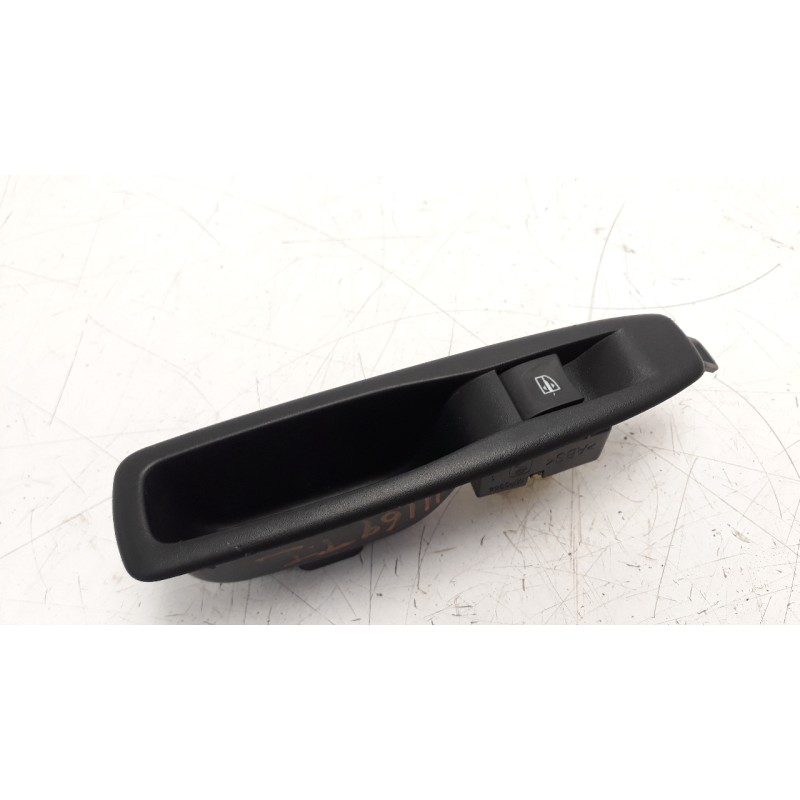 Recambio de mando elevalunas trasero izquierdo para renault captur 0.9 energy referencia OEM IAM 254218614R IAF930017HQ EWSRE069