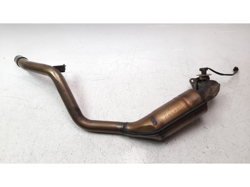 Recambio de tubo escape central para honda nc 750 referencia OEM IAM 18150MKAD82  