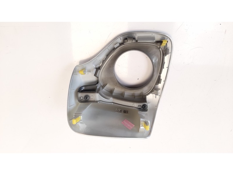 Recambio de moldura para toyota aygo 1.0 cat referencia OEM IAM 550110H010  