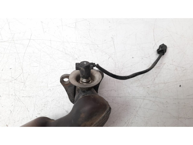 Recambio de tubo escape central para honda nc 750 referencia OEM IAM 18150MKAD82  