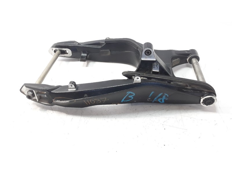 Recambio de puente trasero para bmw f 800 r referencia OEM IAM 33178549121  
