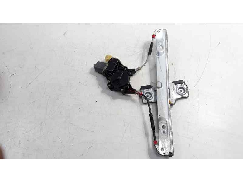 Recambio de elevalunas delantero derecho para ford fiesta (ccn) trend referencia OEM IAM 8A61A23200 106104420 118526