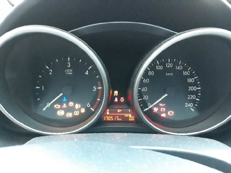 mazda 5 (cw) del año 2011