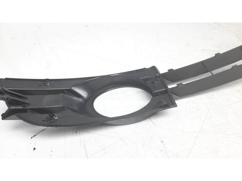 Recambio de rejilla paragolpes izquierda para audi a6 berlina (4f2) referencia OEM IAM 4F080768101C 107022316 AD0341248