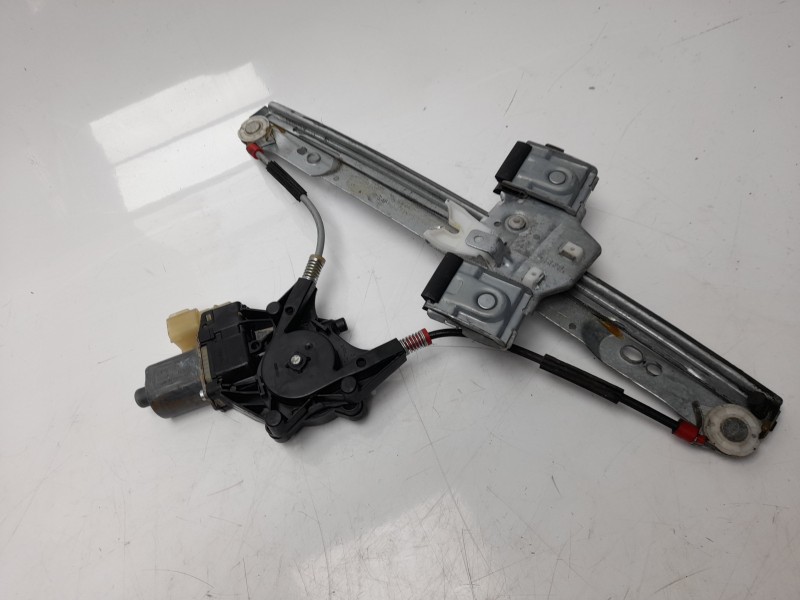 Recambio de elevalunas delantero izquierdo para ford fiesta (ccn) trend referencia OEM IAM 1837995 106104421 118527