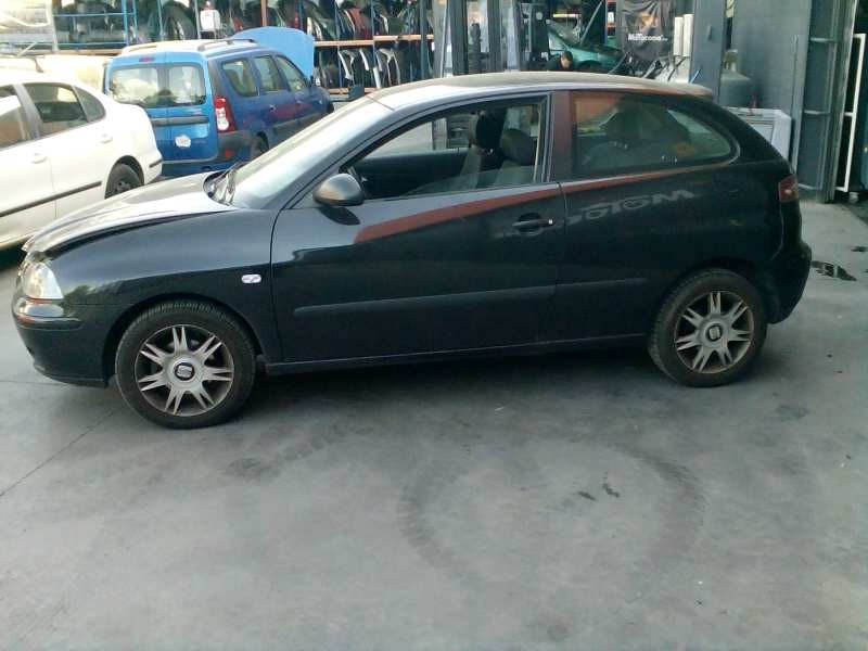 seat ibiza (6l1) del año 2003