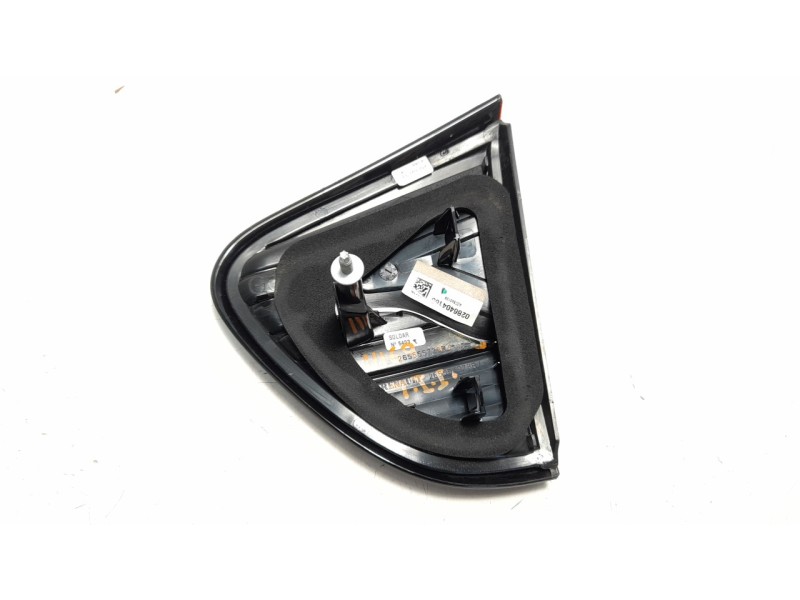 Recambio de piloto trasero izquierdo interior para renault captur 0.9 energy referencia OEM IAM 265554078R  