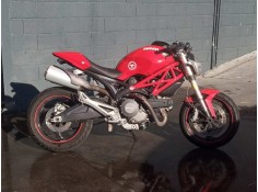 ducati monster 696 del año 2010