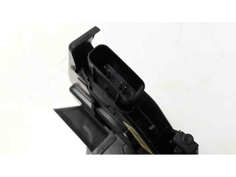 Recambio de cerradura puerta delantera derecha para kia stonic (ybcuv) spirit referencia OEM IAM 81320H8050  