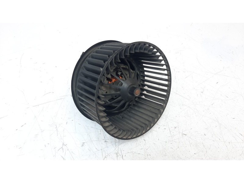 Recambio de ventilador calefaccion para volvo v40 1.6 diesel cat referencia OEM IAM 31369448  