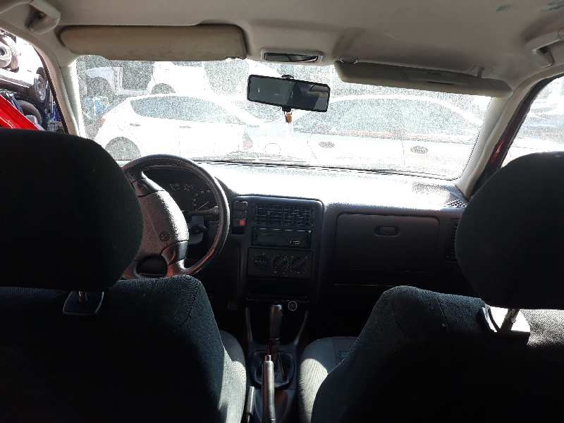 volkswagen polo berlina (6n1) del año 1998