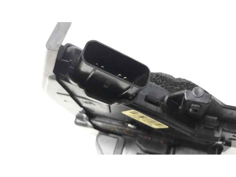 Recambio de cerradura puerta trasera derecha para kia stonic (ybcuv) spirit referencia OEM IAM 81420H8010  