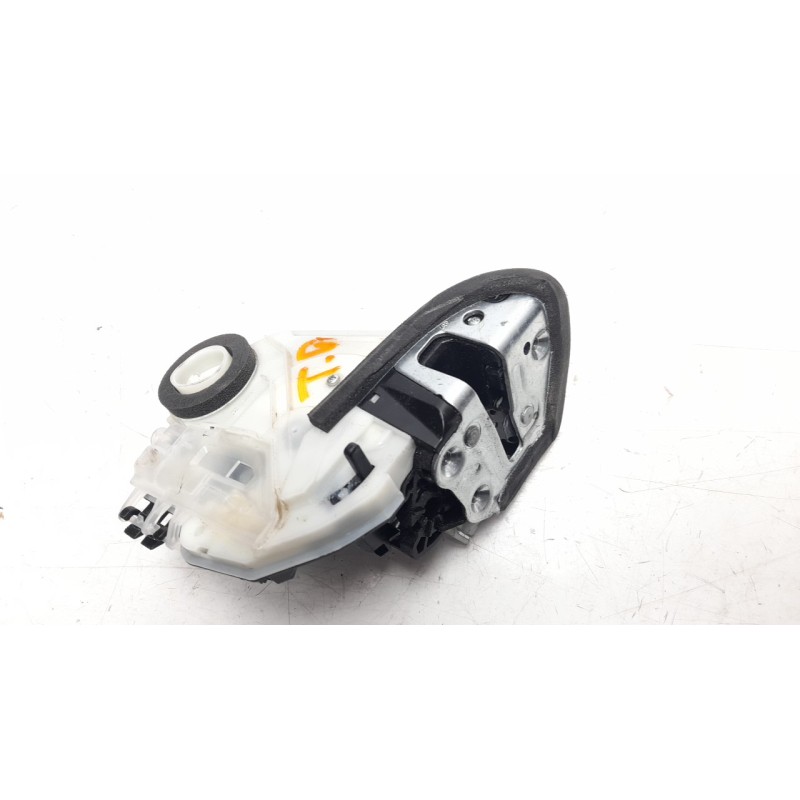 Recambio de cerradura puerta trasera derecha para honda civic lim.5 (fk) 1.0 elegance referencia OEM IAM 72611TEX  