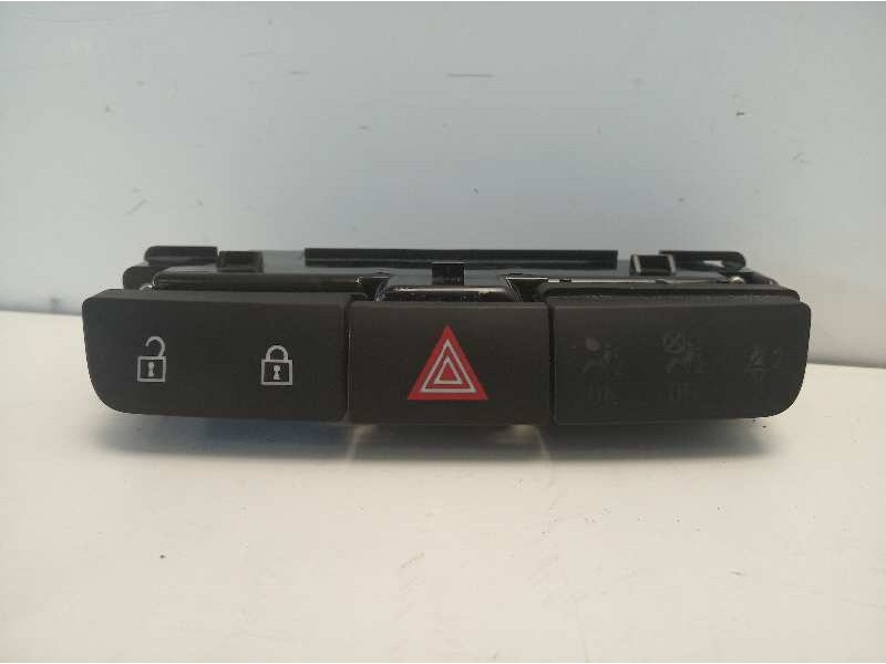Recambio de warning para opel insignia berlina sport referencia OEM IAM 13324594  