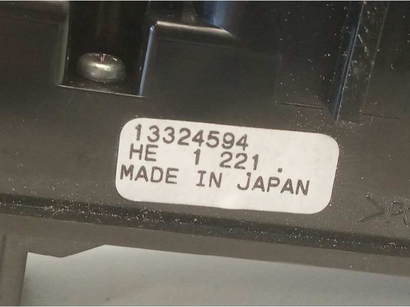 Recambio de warning para opel insignia berlina sport referencia OEM IAM 13324594  