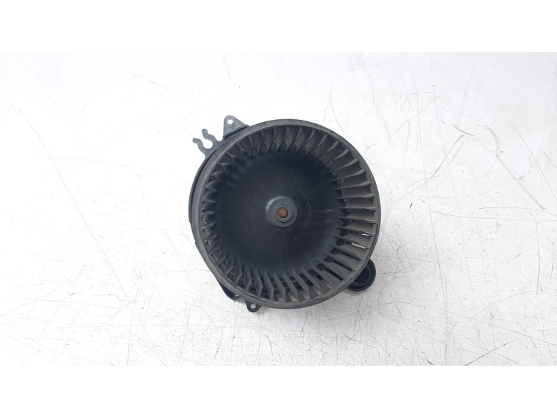 Recambio de ventilador calefaccion para renault captur 0.9 energy referencia OEM IAM 272101005R 34352 VHF260017
