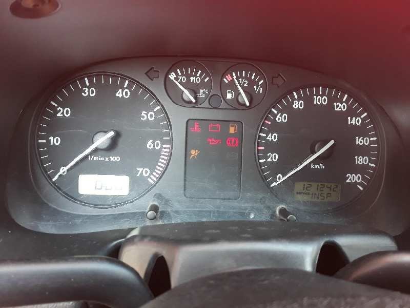 volkswagen polo berlina (6n1) del año 1998