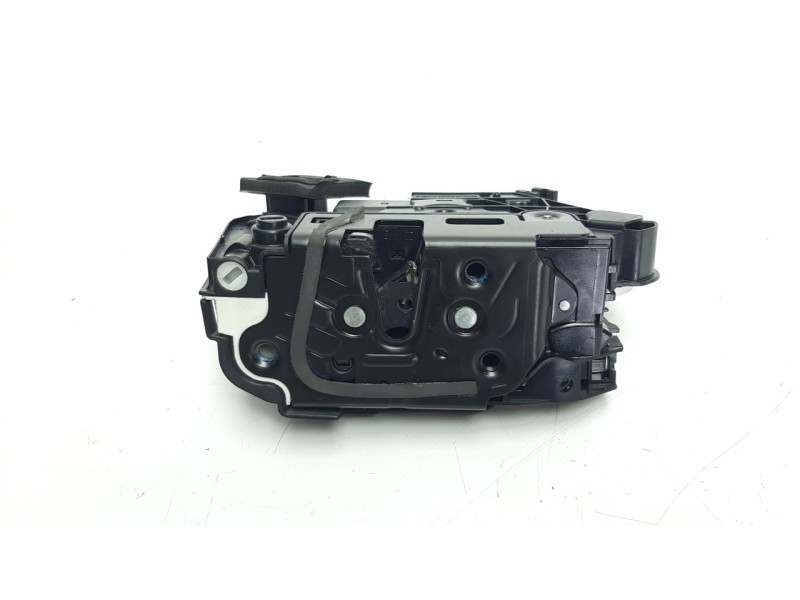 Recambio de cerradura puerta trasera izquierda para skoda octavia lim. (5e3) 1.6 tdi dpf referencia OEM IAM 5E0839015A  