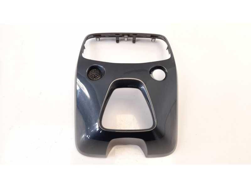 Recambio de moldura para toyota aygo 1.0 cat referencia OEM IAM 554050H050  