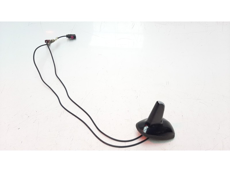 Recambio de antena para mercedes-benz clase s (w221) berlina 4.0 cdi referencia OEM IAM 2219056400  