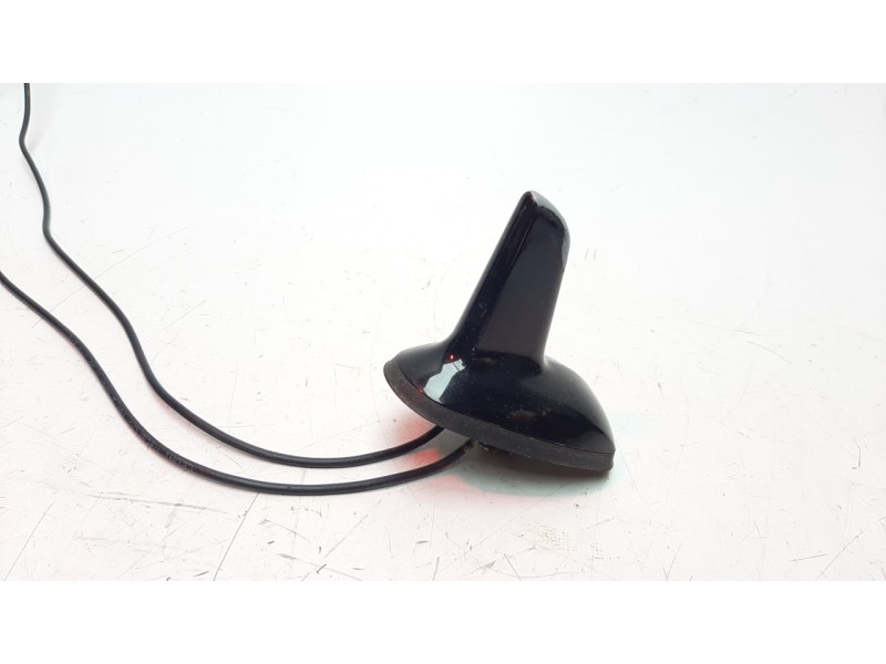 Recambio de antena para mercedes-benz clase s (w221) berlina 4.0 cdi referencia OEM IAM 2219056400  