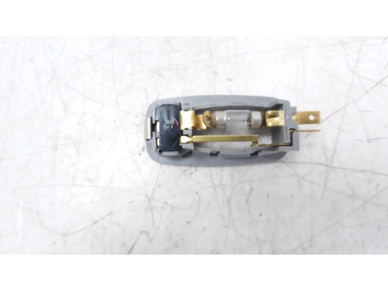 Recambio de luz interior para kia rio 1.1 crdi cat referencia OEM IAM 928923SXXX  