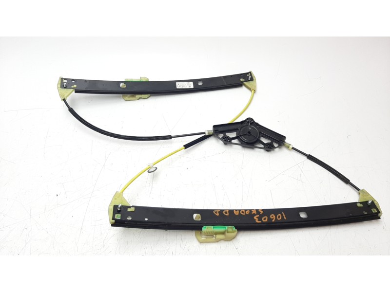 Recambio de elevalunas delantero derecho para skoda octavia lim. (5e3) 1.6 tdi dpf referencia OEM IAM 5E0837462B 106196415 