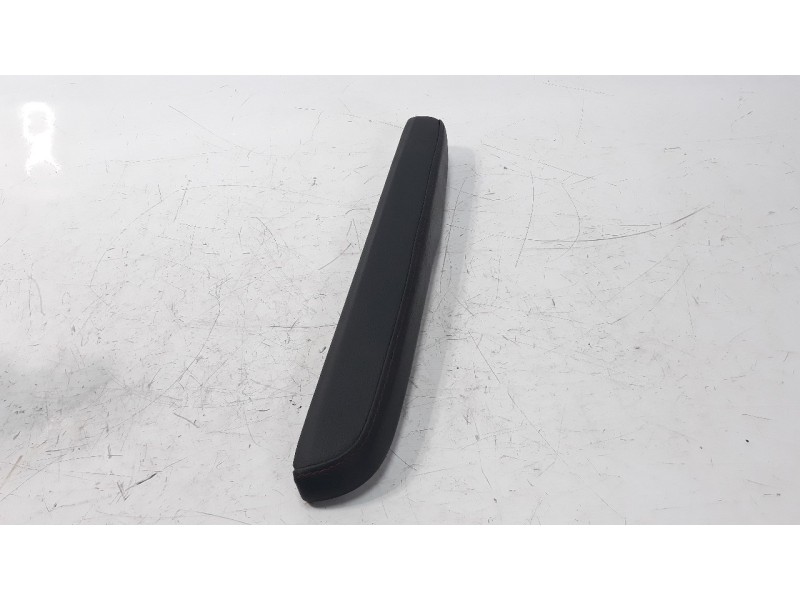 Recambio de guarnecido puerta delantera izquierda para honda civic lim.5 (fk) 1.0 vtec cat referencia OEM IAM GN33108360  