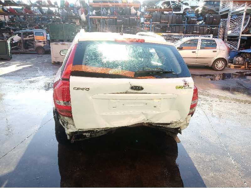 kia cee´d sporty wagon del año 2011