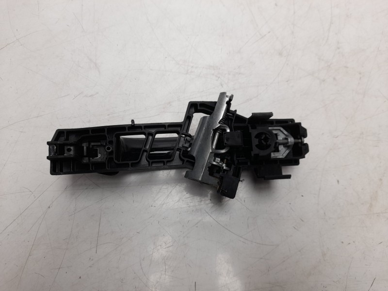 Recambio de maneta exterior trasera izquierda para ford fiesta (ccn) trend referencia OEM IAM 1767138  