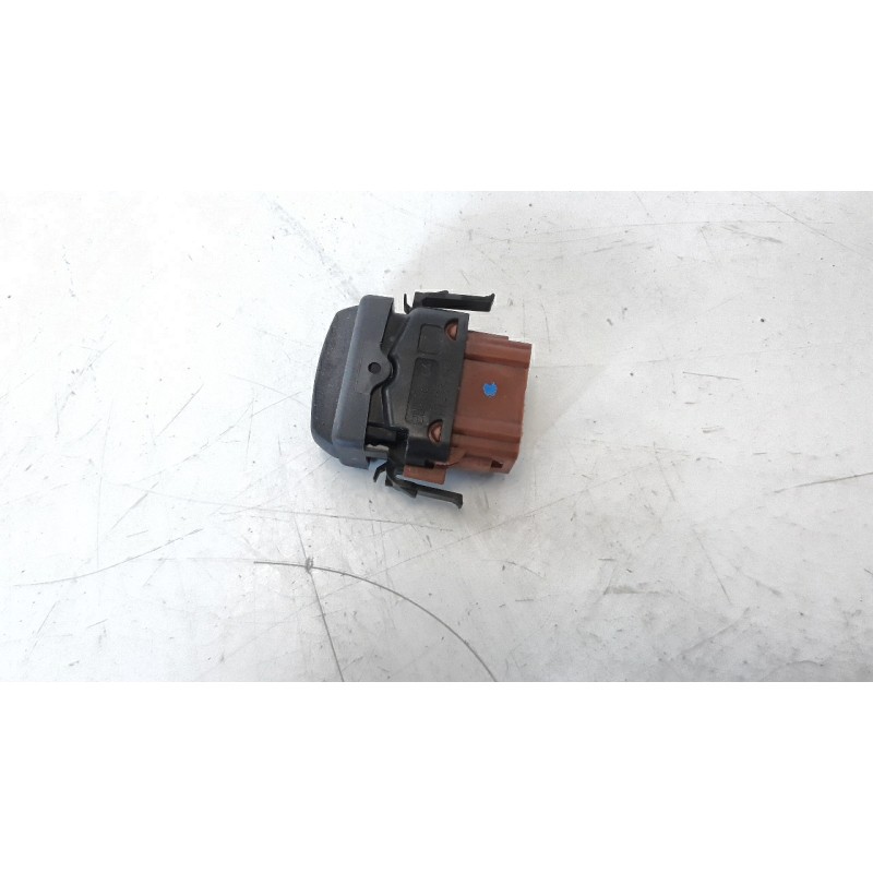 Recambio de interruptor para renault master ii phase 2 bus mini - bus 9 - plazas l1h1 referencia OEM IAM 26488  