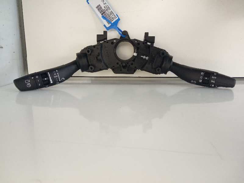 Recambio de mando multifuncion para kia stonic (ybcuv) spirit referencia OEM IAM 93403H8960  