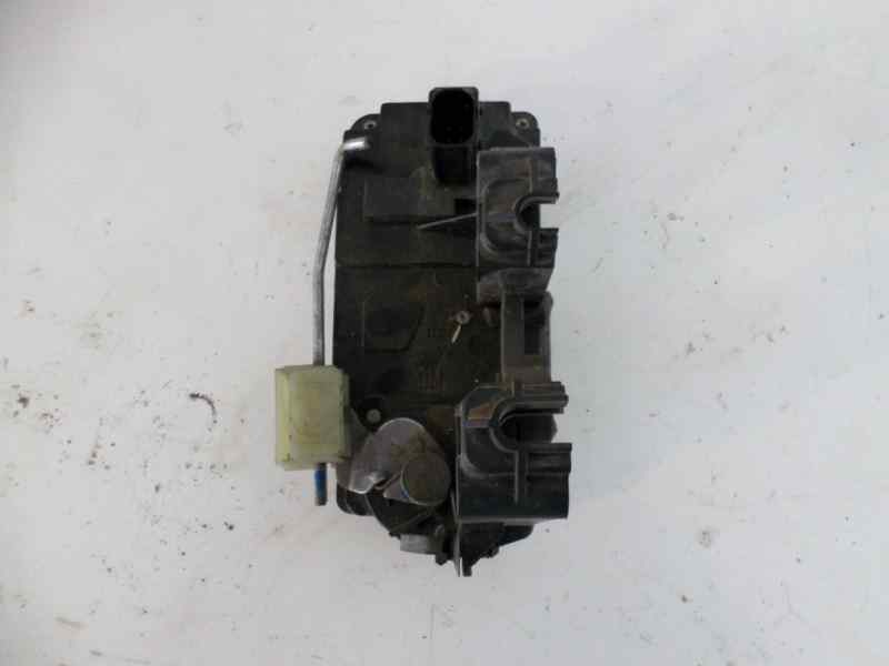 Recambio de cerradura puerta trasera derecha para opel vectra c berlina elegance referencia OEM IAM   