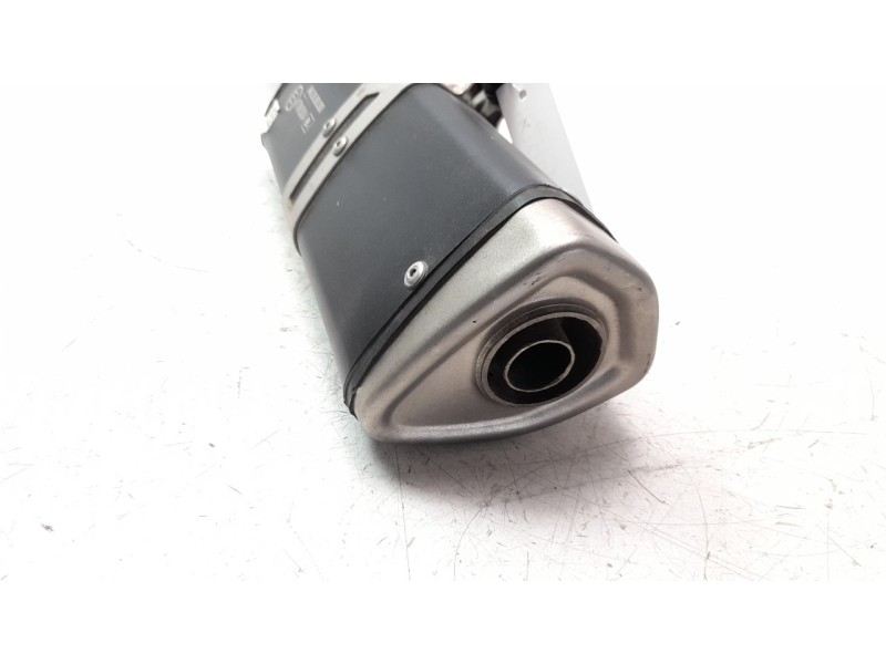 Recambio de silenciador trasero para ktm 390 duke referencia OEM IAM 94305083000  
