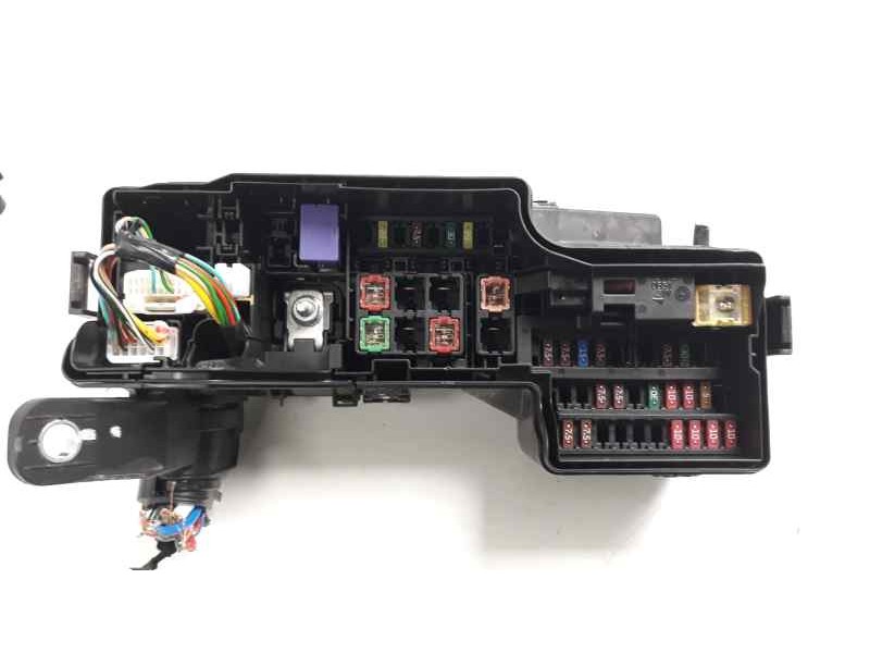 Recambio de caja reles / fusibles para citroen c1 airscape 1.0 vti referencia OEM IAM 821110HU30B  