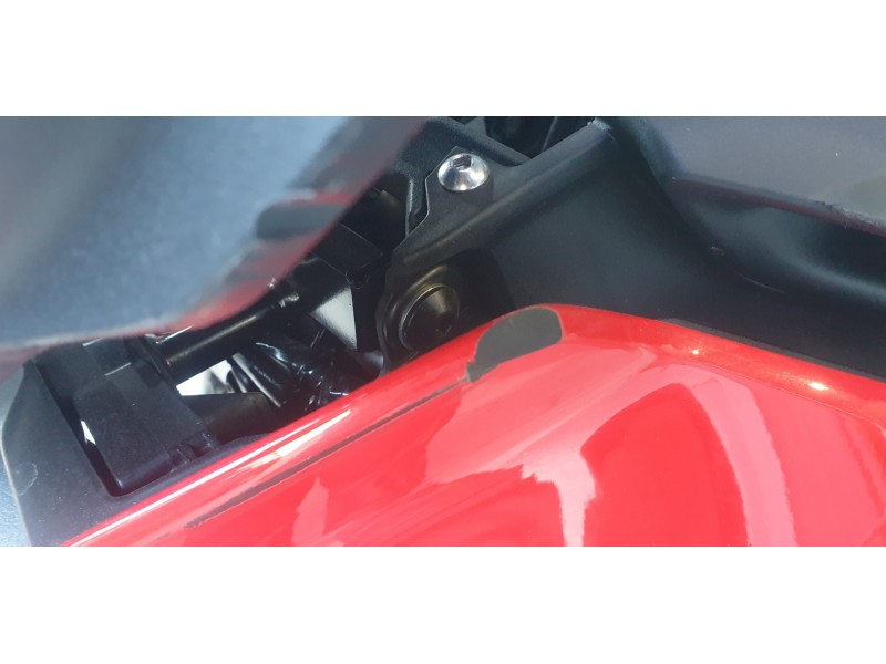 Recambio de carenado delantero izquierdo para yamaha tracer 900 referencia OEM IAM B5U2835U00P0  