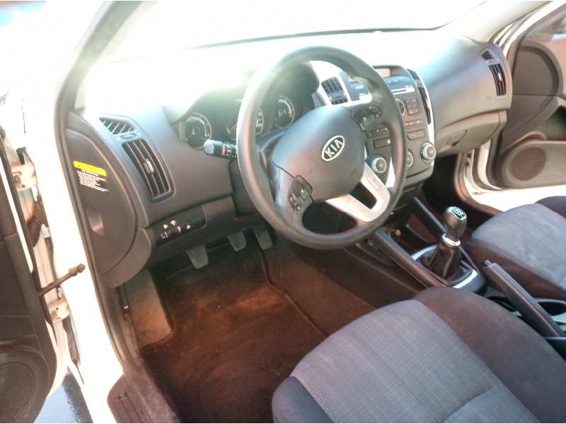 kia cee´d sporty wagon del año 2011