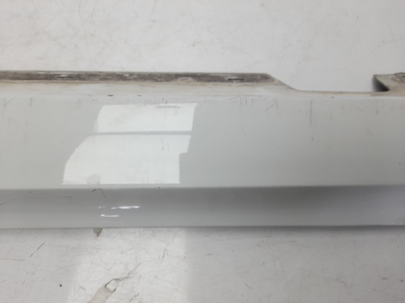 Recambio de estribos laterales para bmw serie 3 berlina (e90) 320d referencia OEM IAM 51777202651  