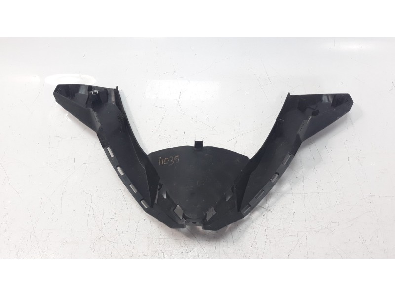 Recambio de moldura para yamaha x-max 125 referencia OEM IAM B74H212900  