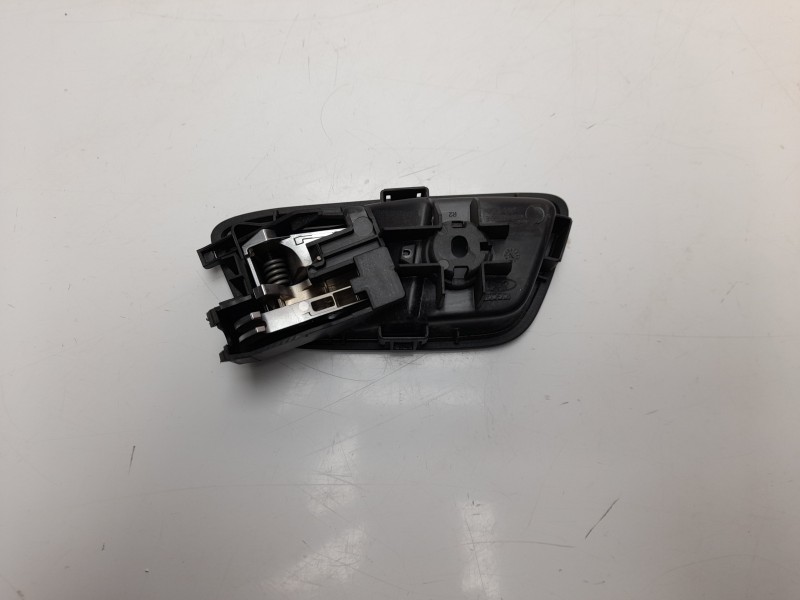 Recambio de maneta interior trasera derecha para ford fiesta (ccn) trend referencia OEM IAM 8A61A22600  