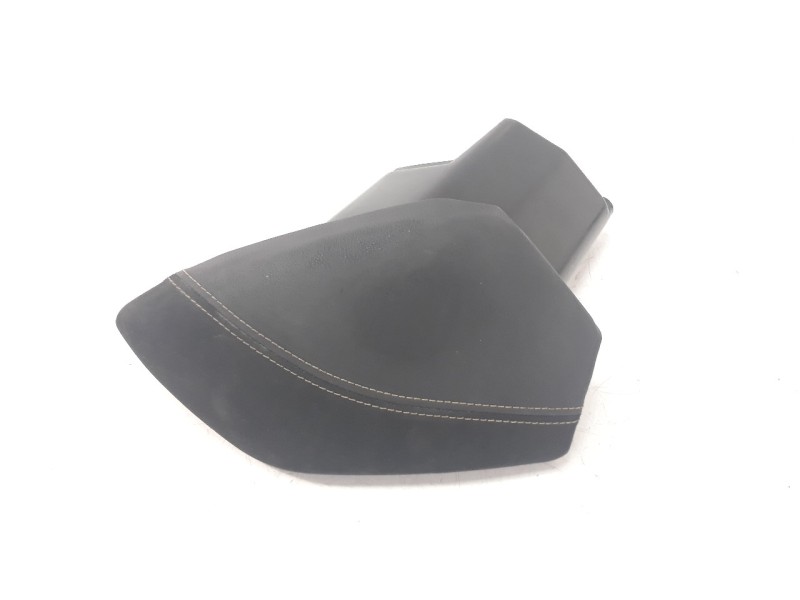 Recambio de guantera para yamaha x-max 125 referencia OEM IAM BL1F83N010 B74F838V01 