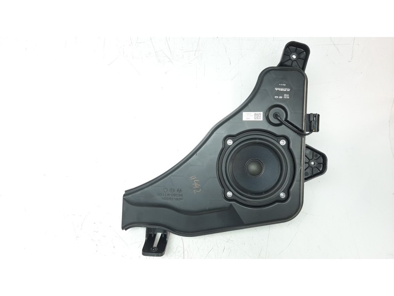 Recambio de sistema audio / radio cd para hyundai tucson referencia OEM IAM 96380N7100  