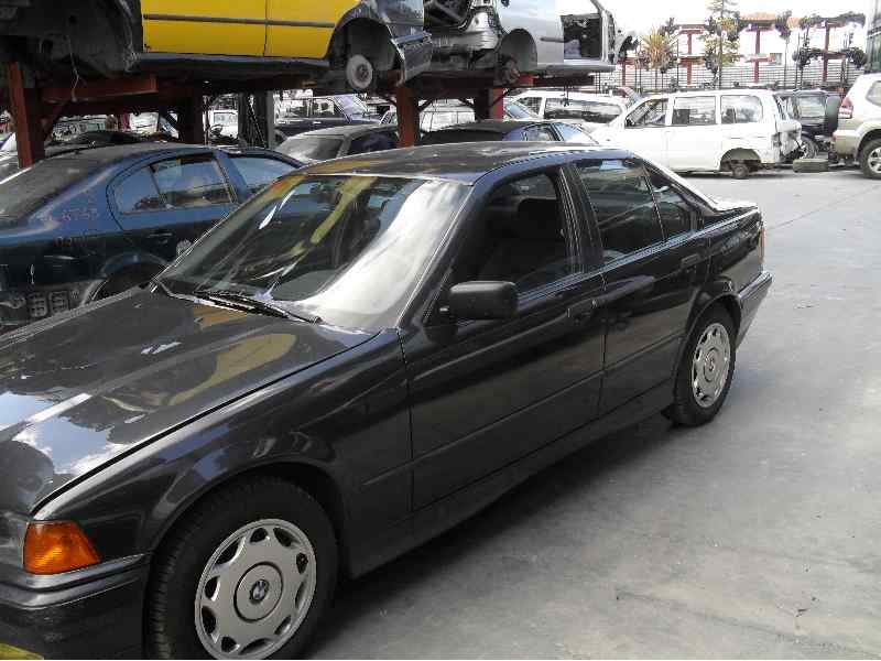 bmw serie 3 berlina (e36) del año 1993