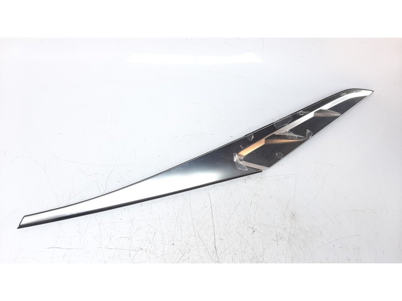 Recambio de moldura para hyundai tucson referencia OEM IAM 87860N7000  