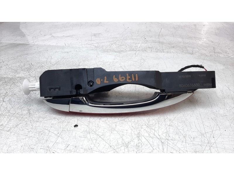 Recambio de maneta exterior trasera derecha para renault megane iv grandtour business referencia OEM IAM 806067663R  