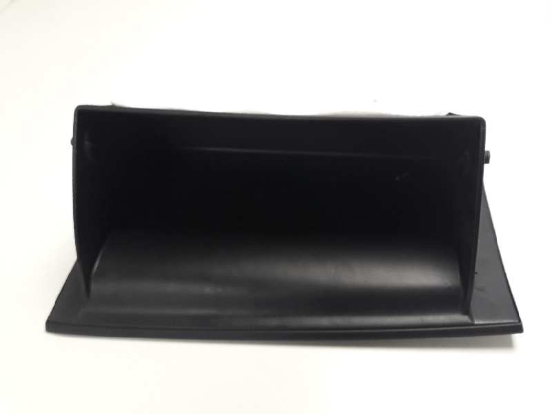 Recambio de guantera para kia sportage emotion 4x2 referencia OEM IAM 84510F1000  