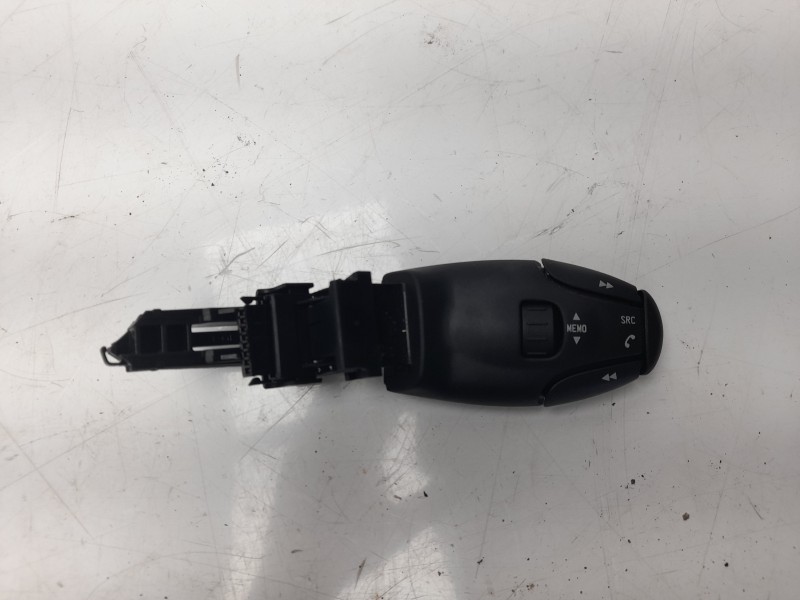 Recambio de mando volante para citroen ds3 design referencia OEM IAM 96666832XT  