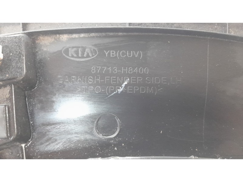 Recambio de aletin delantero izquierdo para kia stonic (ybcuv) 1.0 tgdi cat referencia OEM IAM 87713H8400  